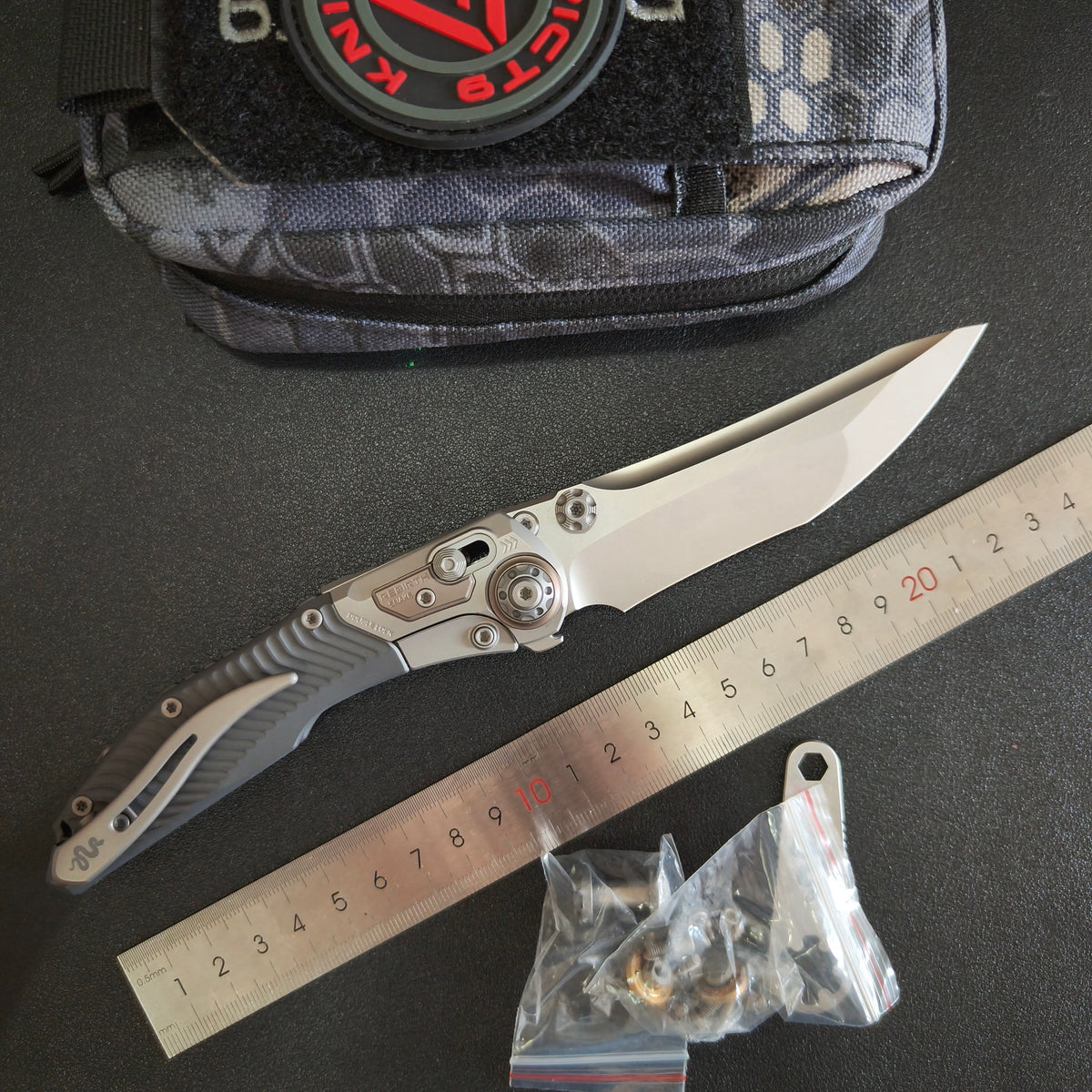 District 9 Snake 2 bead blasted finish