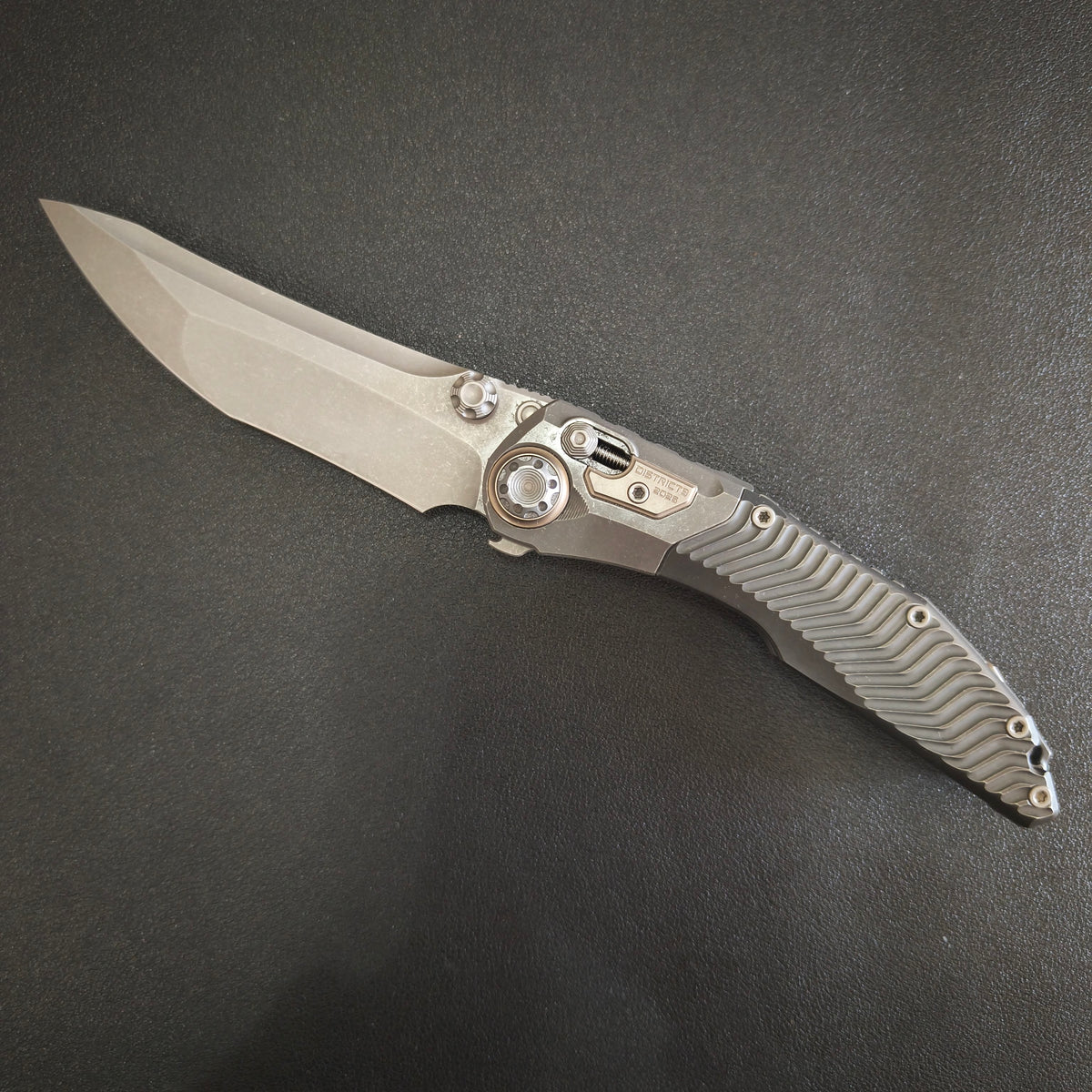 District 9 Snake 2 stonewash finish