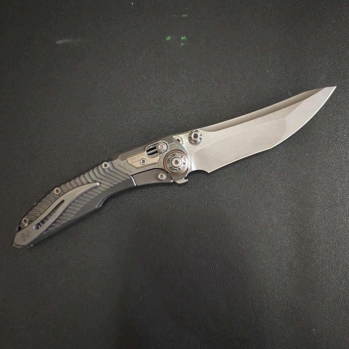District 9 Snake 2 stonewash finish